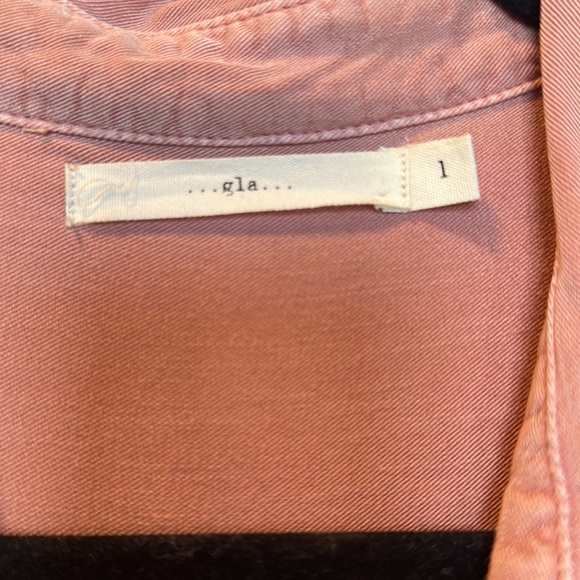 …gla… Pink Chambray Shirt - Picture 2 of 4